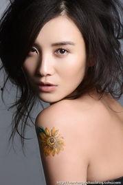 女明星网红绝美瞬间视频,女明星网红惊艳亮相，镜头下的惊艳风采