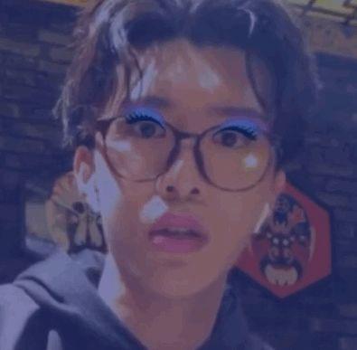 中国明星网红李汶翰,从偶像到网红的跨界之路