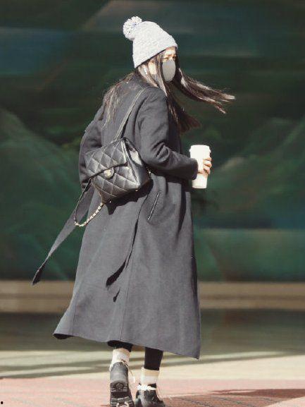 明星网红穿羊毛大衣视频,明星网红演绎羊毛大衣穿搭风采