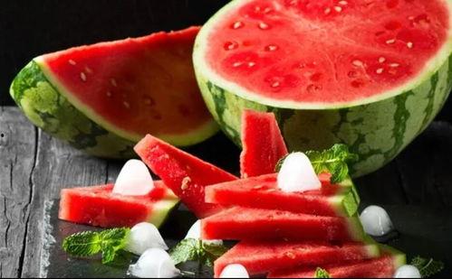 今日立秋啃瓜,传统习俗中的健康智慧