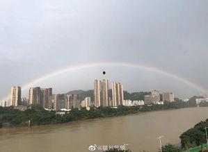 瓜渚湖今日彩虹,彩虹映照碧波，梦幻美景尽收眼底