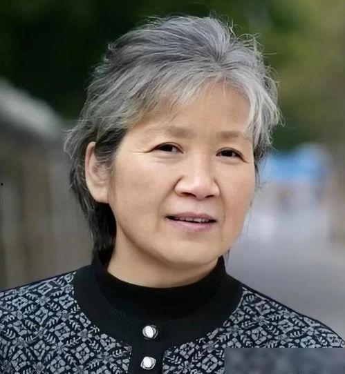 明星网红奶奶图片头像,岁月留痕，魅力依旧